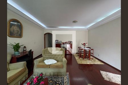 Sala de casa à venda com 5 quartos, 360m² em Vila Humaita, Santo André