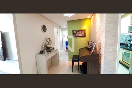 Corredor de apartamento à venda com 3 quartos, 74m² em Jaguaribe, Osasco
