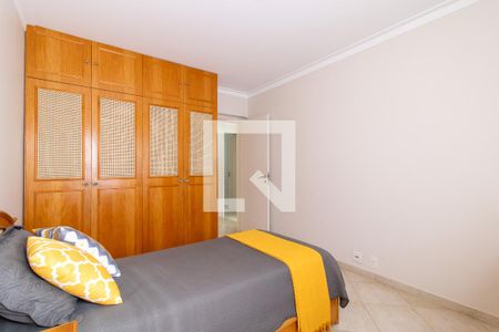 Quarto 1 de apartamento à venda com 3 quartos, 210m² em Bosque, Campinas