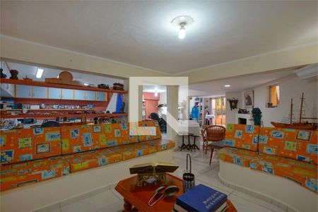 Casa à venda com 3 quartos, 245m² em Jardim Umuarama, São Paulo