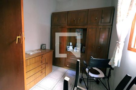 Quarto 2 de casa à venda com 6 quartos, 264m² em Vila Claudio, Santo André