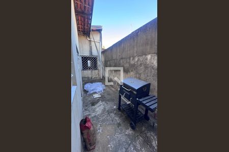 Área externa de casa à venda com 3 quartos, 360m² em Jardim Eulina, Campinas