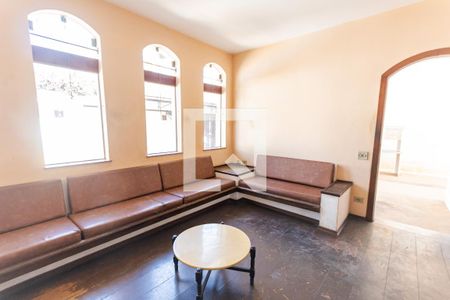 Sala de casa para alugar com 4 quartos, 249m² em Vila Curuçá, Santo André