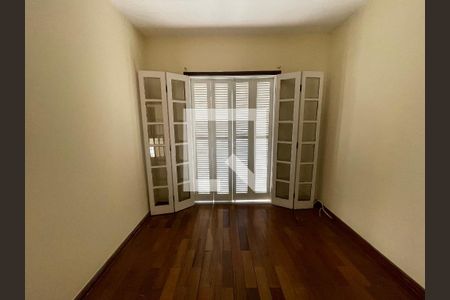 Quarto 1 de casa de condomínio para alugar com 4 quartos, 326m² em Caiapia, Cotia