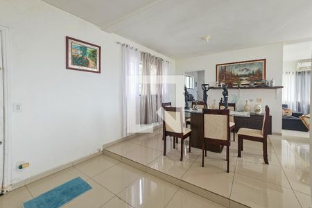 sala de casa de condomínio para alugar com 5 quartos, 330m² em Jardim Praiano, Guarujá