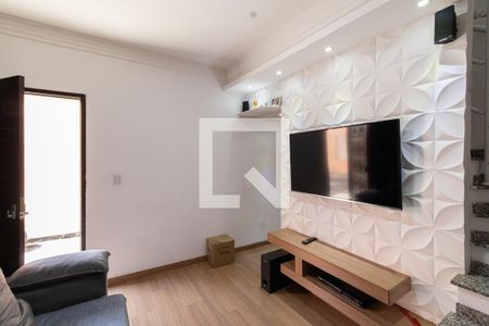 Sala de casa de condomínio para alugar com 2 quartos, 76m² em Vila Monte Santo, São Paulo