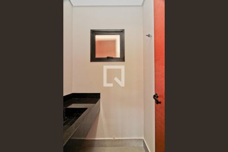 Lavabo de casa à venda com 3 quartos, 150m² em São Domingos, São Paulo