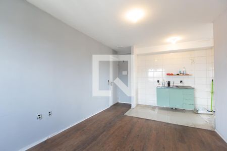 Sala de apartamento à venda com 3 quartos, 55m² em Conjunto Residencial José Bonifácio, São Paulo