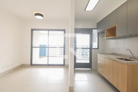 Sala de apartamento à venda com 2 quartos, 64m² em Chácara Seis de Outubro, São Paulo