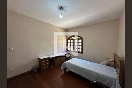 Casa para alugar com 4 quartos, 360m² em Alto Caiçaras, Belo Horizonte