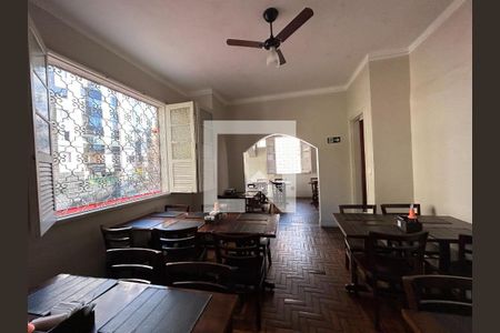 Casa à venda com 3 quartos, 199m² em Lourdes, Belo Horizonte