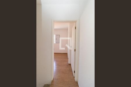 Corredor - Quartos de casa de condomínio à venda com 2 quartos, 250m² em Vila Mazzei, São Paulo