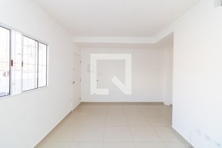 Sala de casa de condomínio à venda com 2 quartos, 250m² em Vila Mazzei, São Paulo
