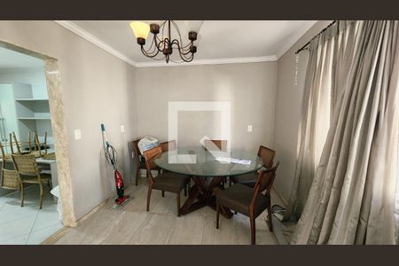 Sala de casa à venda com 4 quartos, 237m² em Jardim das Samambaias, Jundiaí