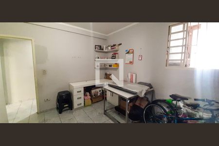 Quarto de casa à venda com 2 quartos, 125m² em Santo Antônio, Osasco