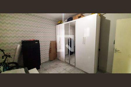 Quarto de casa à venda com 2 quartos, 125m² em Santo Antônio, Osasco