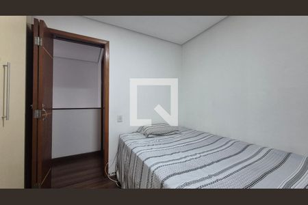 Quarto de casa à venda com 3 quartos, 286m² em Jardim Stetel, Santo André