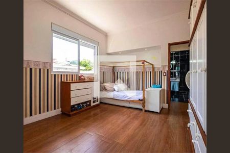 Casa para alugar com 4 quartos, 300m² em Jardim das Bandeiras, São Paulo