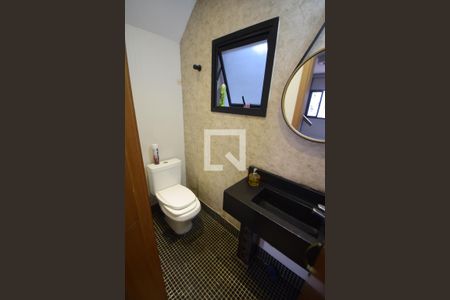 Lavabo de casa para alugar com 4 quartos, 237m² em Penha de França, São Paulo