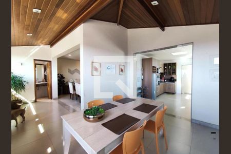 Casa à venda com 4 quartos, 600m² em Buritis, Belo Horizonte