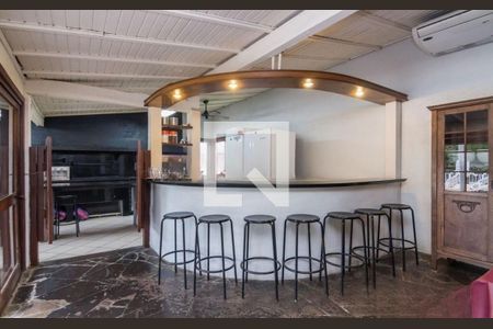 Sala de Estar de casa de condomínio para alugar com 3 quartos, 200m² em Cristal, Porto Alegre