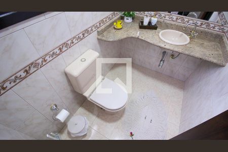 Lavabo de casa à venda com 3 quartos, 218m² em Vila Ivg, São Paulo