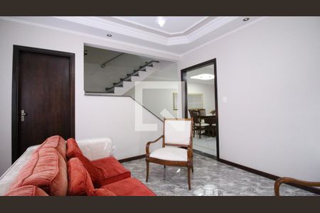 Sala de casa à venda com 3 quartos, 218m² em Vila Ivg, São Paulo