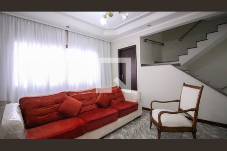 Sala de casa à venda com 3 quartos, 218m² em Vila Ivg, São Paulo