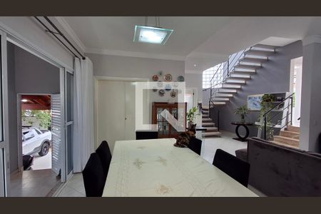 Sala de casa à venda com 5 quartos, 370m² em Mansões Santo Antônio, Campinas