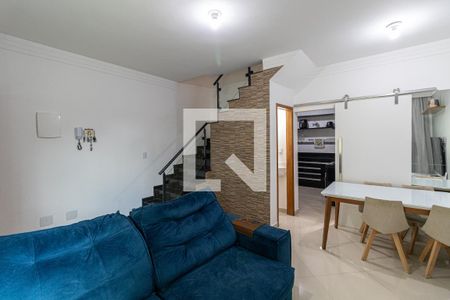 Sala de casa de condomínio à venda com 2 quartos, 70m² em Vila Dalila, São Paulo