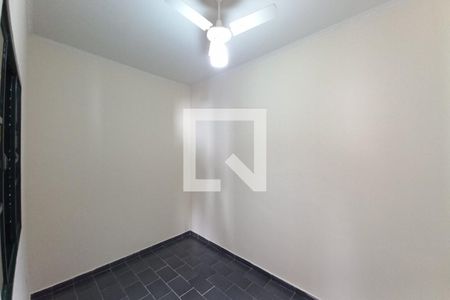 Quarto 2 de casa para alugar com 3 quartos, 200m² em Vila Anhanguera, Campinas