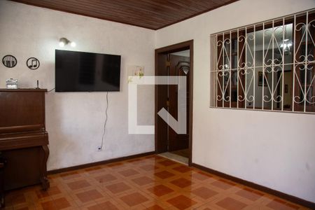 Sala 1 de casa para alugar com 3 quartos, 150m² em Jardim Aeroporto, São Paulo