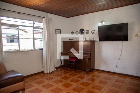 Sala 1 de casa para alugar com 3 quartos, 150m² em Jardim Aeroporto, São Paulo