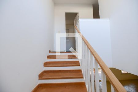 Escada de casa para alugar com 2 quartos, 140m² em Subsetor Sul - 7 (s-7), Ribeirão Preto