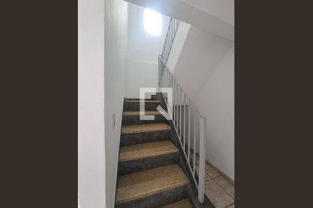 Corredor de casa para alugar com 4 quartos, 196m² em Bonfim, Osasco