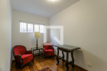 Sala de TV de casa à venda com 3 quartos, 300m² em Jardim Europa, São Paulo