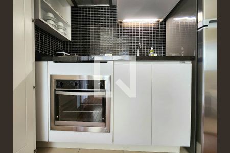 Cozinha de apartamento à venda com 1 quarto, 44m² em Vila Olímpia, São Paulo