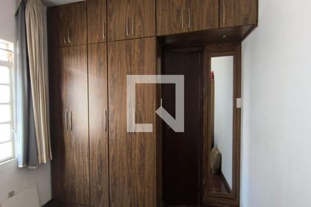 Casa à venda com 3 quartos, 180m² em Rio Branco, Belo Horizonte