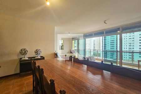 Sala de apartamento para alugar com 3 quartos, 130m² em Centro, Guarujá