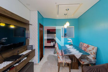 Sala de casa de condomínio à venda com 2 quartos, 62m² em Parada Xv de Novembro, São Paulo