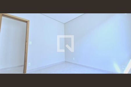 Quarto 1 de casa à venda com 3 quartos, 100m² em Vila Rica, Lagoa Santa