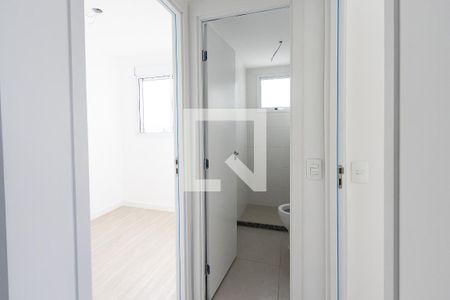 Corredor de apartamento à venda com 2 quartos, 40m² em Boaçava, São Paulo
