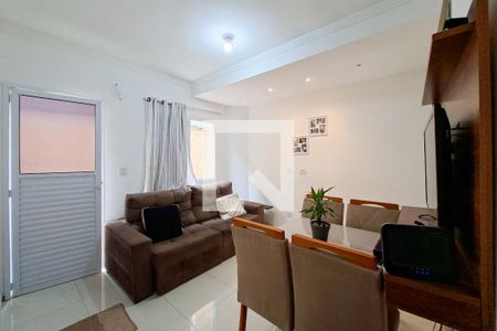 Sala de casa de condomínio à venda com 2 quartos, 60m² em Canto do Forte, Praia Grande