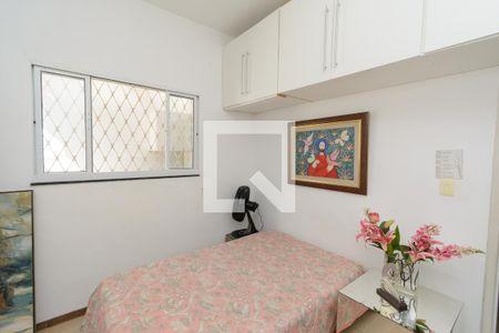 Quarto 1 de casa à venda com 3 quartos, 385m² em Monte Castelo, Contagem