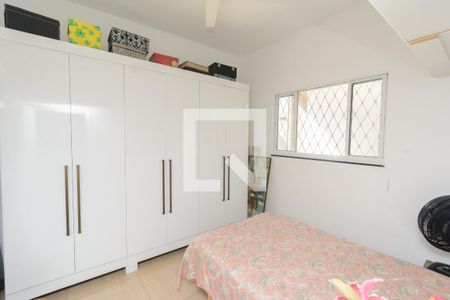 Quarto 1 de casa à venda com 3 quartos, 385m² em Monte Castelo, Contagem