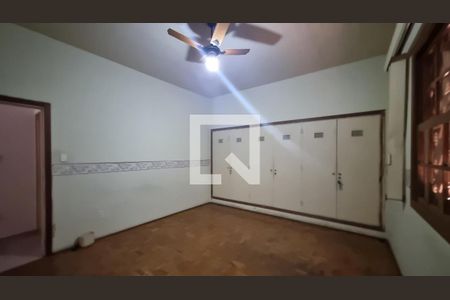 Casa à venda com 3 quartos, 300m² em Cambuí, Campinas