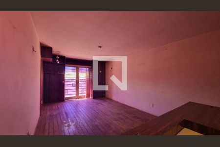 Casa à venda com 3 quartos, 300m² em Cambuí, Campinas