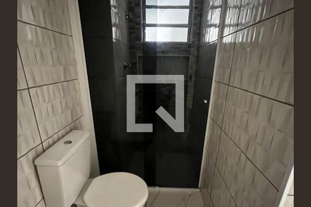 Banheiro de apartamento à venda com 2 quartos, 43m² em Parque Santa Rita, São Paulo