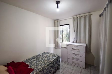 Quarto 1 de apartamento para alugar com 2 quartos, 61m² em Del Castilho, Rio de Janeiro