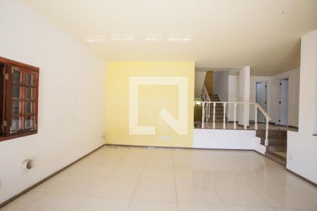 Sala de casa de condomínio para alugar com 7 quartos, 510m² em Anil, Rio de Janeiro